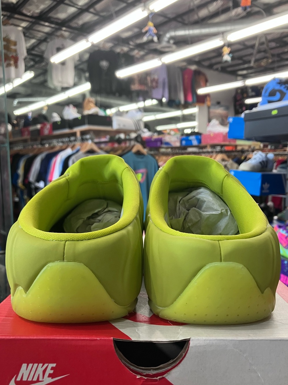 Nike Clogposite Bright Cactus - Picture 6 of 9
